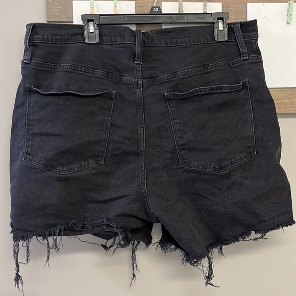 Madewell Women’s High Rise Denim Black Distressed Shorts- Size 33 - Picture 6 of 14